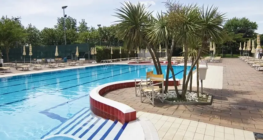 Piscina0