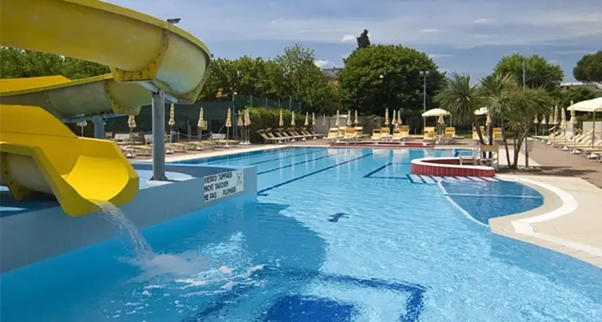 Piscina2